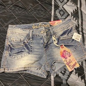 Wallflower shorts
